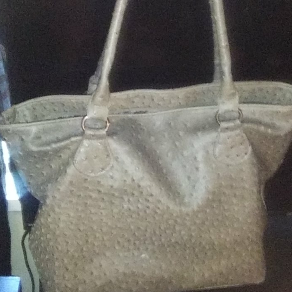 Purse - Picture 2 of 3